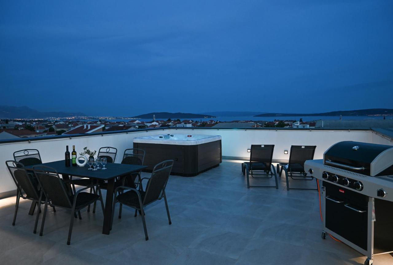 Rooftop New Castel 2023 Kaštela المظهر الخارجي الصورة