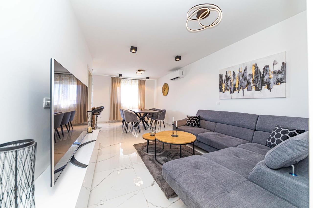 Rooftop New Castel 2023 Kaštela المظهر الخارجي الصورة