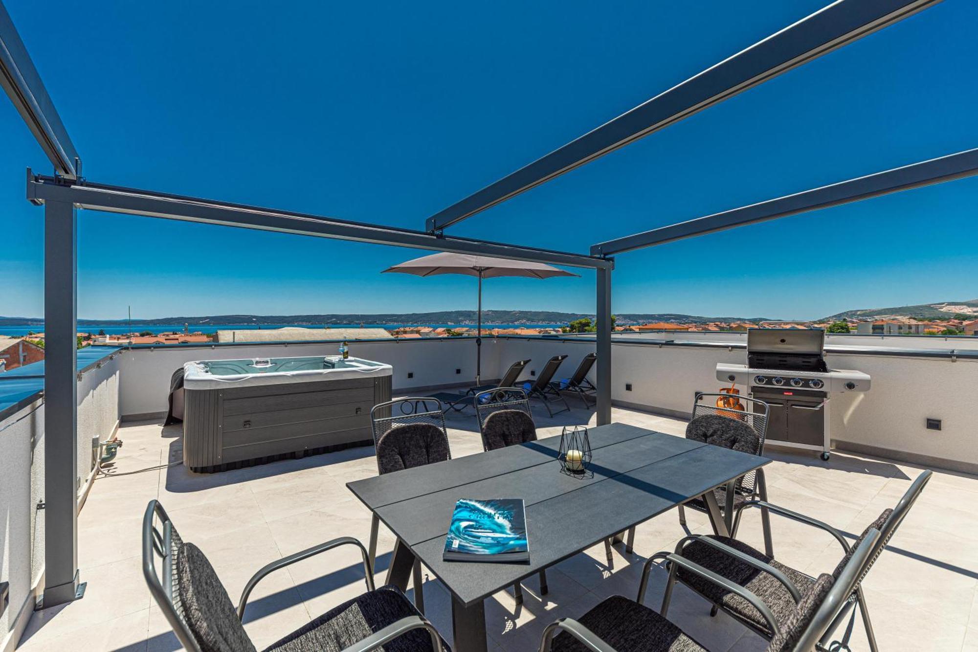 Rooftop New Castel 2023 Kaštela المظهر الخارجي الصورة